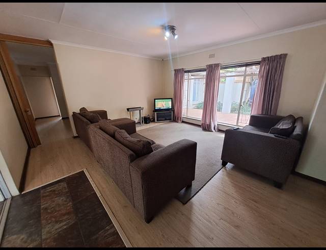 3 BEDROOM HOUSE FOR SALE IN THREE RIVERS EAST
